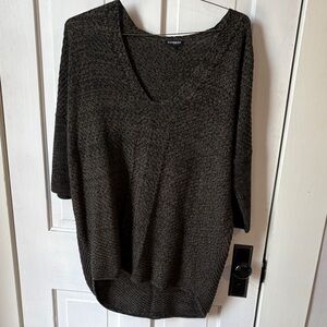 Express‎ Women's Dark Gray V-Neck Sweater